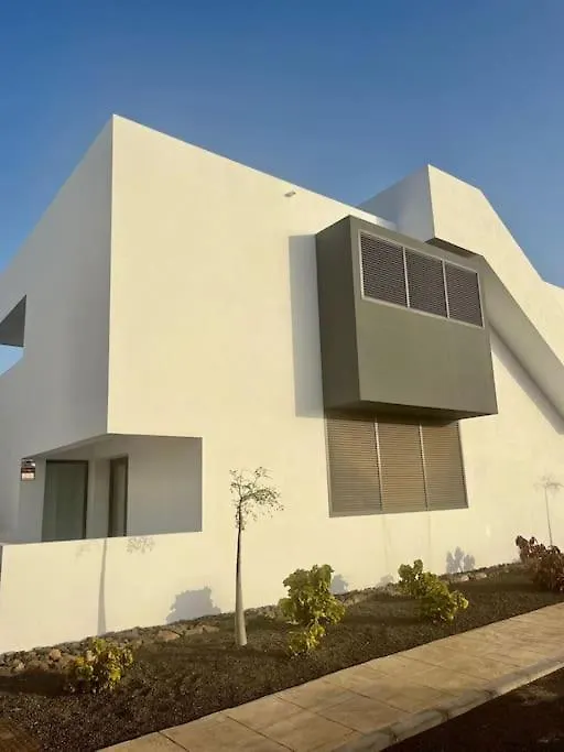 La Sal - Two Double Bedroom Apartment Lajares